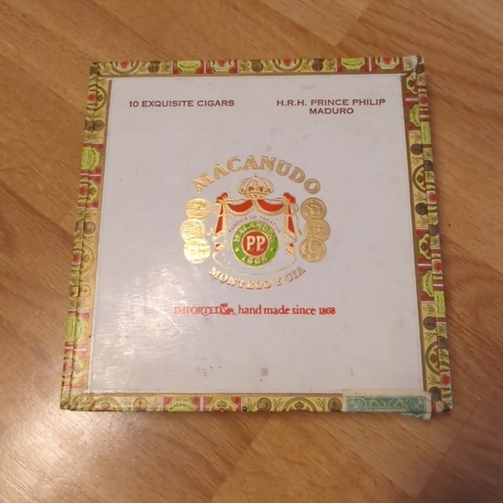 Cigar Box Macanudo Montego y Cia HRH Prince Philip Maduro Empty Wooden